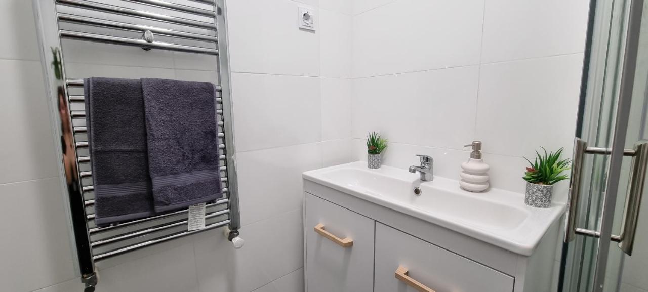 Radu'S Room Curtea De Arges Ngoại thất bức ảnh