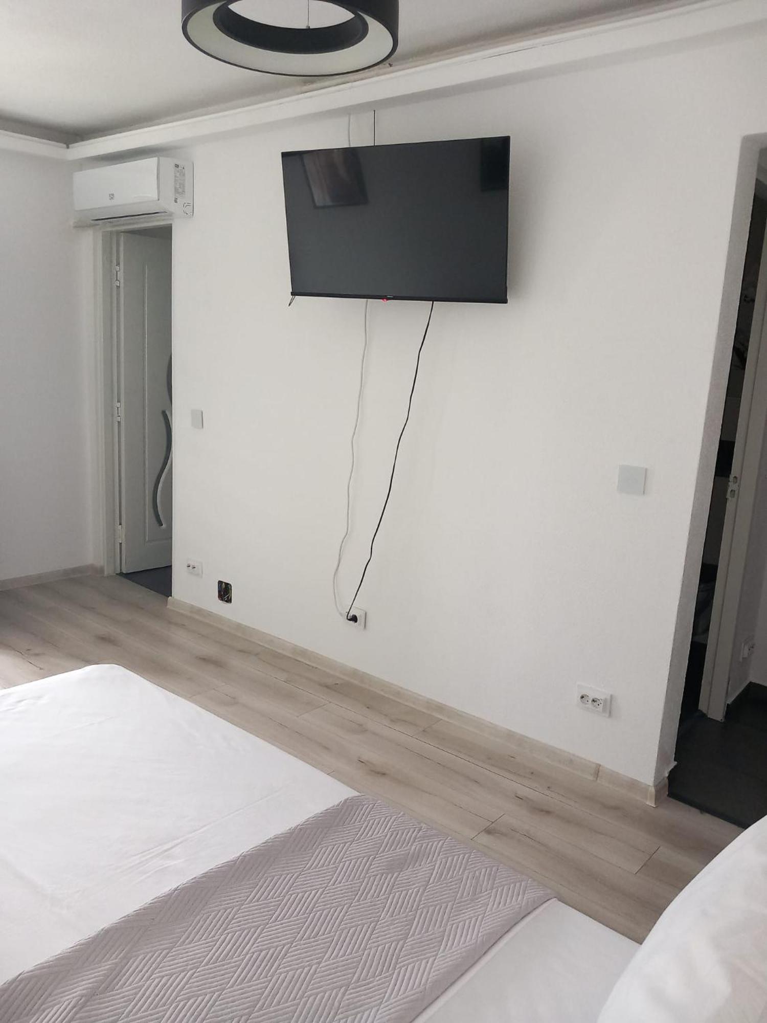 Radu'S Room Curtea De Arges Ngoại thất bức ảnh